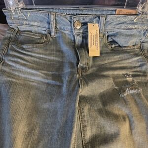 American Eagle Outfitters Women's Light Blue Distressed Jeans